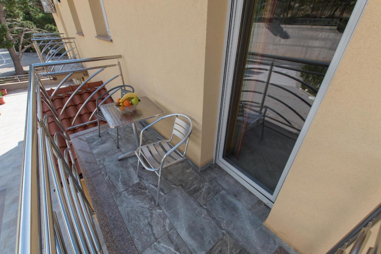 Studio Apartments Zloic In Krvavica Buitenkant foto