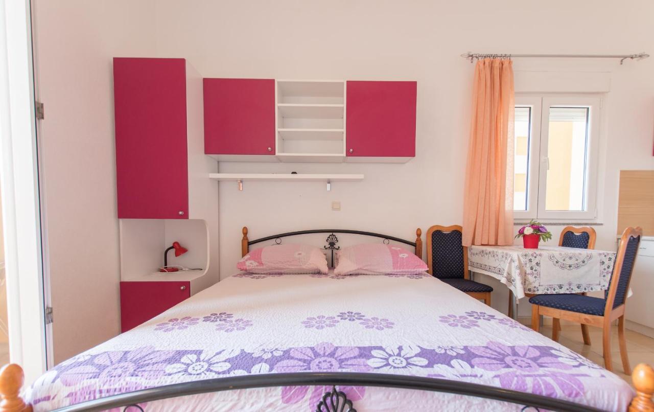 Studio Apartments Zloic In Krvavica Buitenkant foto